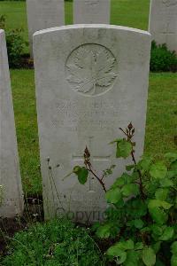 Etaples Military Cemetery - Soutter, John